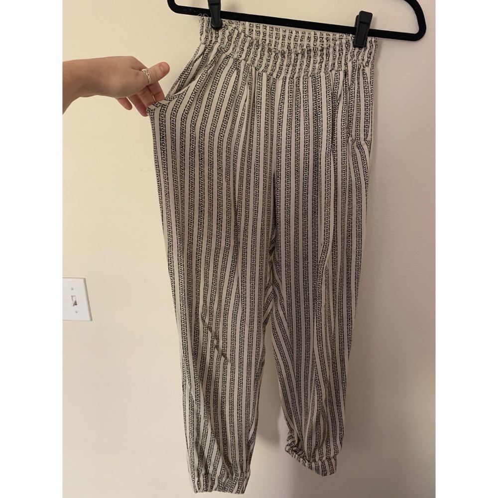 Flowing white and black pants